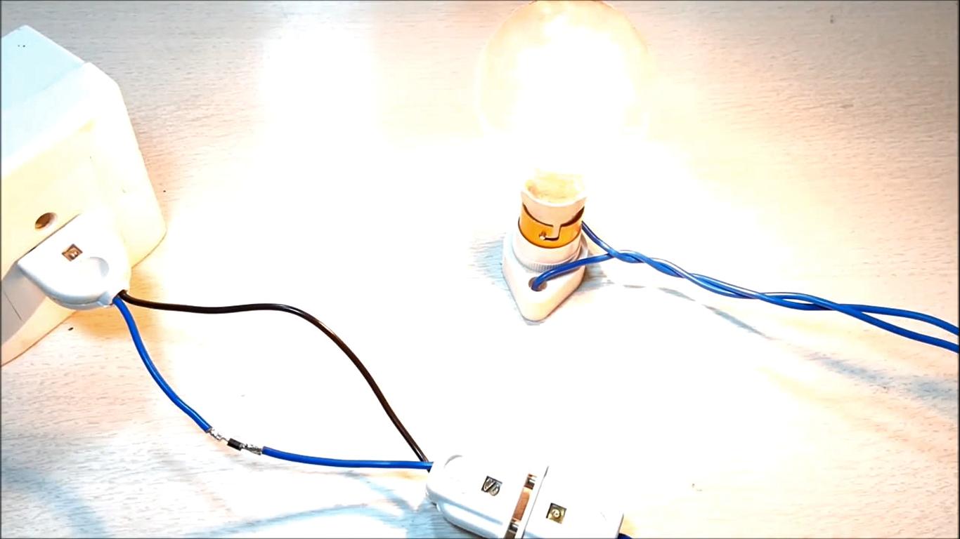 电容电阻二极管用万用表测量方法,怎么识别二极管在电路中起到作用