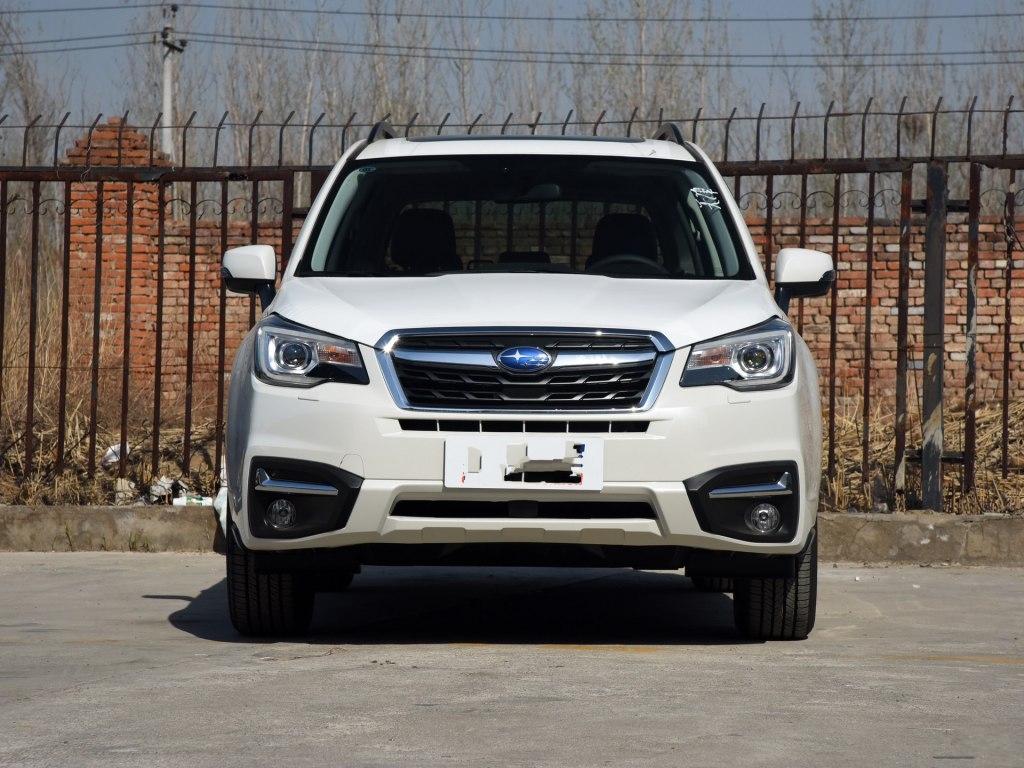 斯巴鲁森林人suv2013款,斯巴鲁森林人2.0四驱越野能力