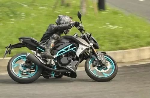 中国国宾车队最震撼的视频,中国国宾车车队