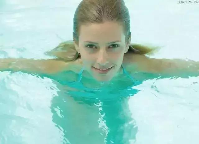 8个动作深入女人子宫，每天练，气色真的不一样了！