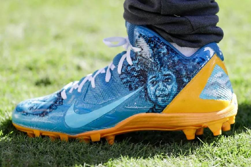 2022超级碗中场秀穿的鞋,超级碗球员球鞋