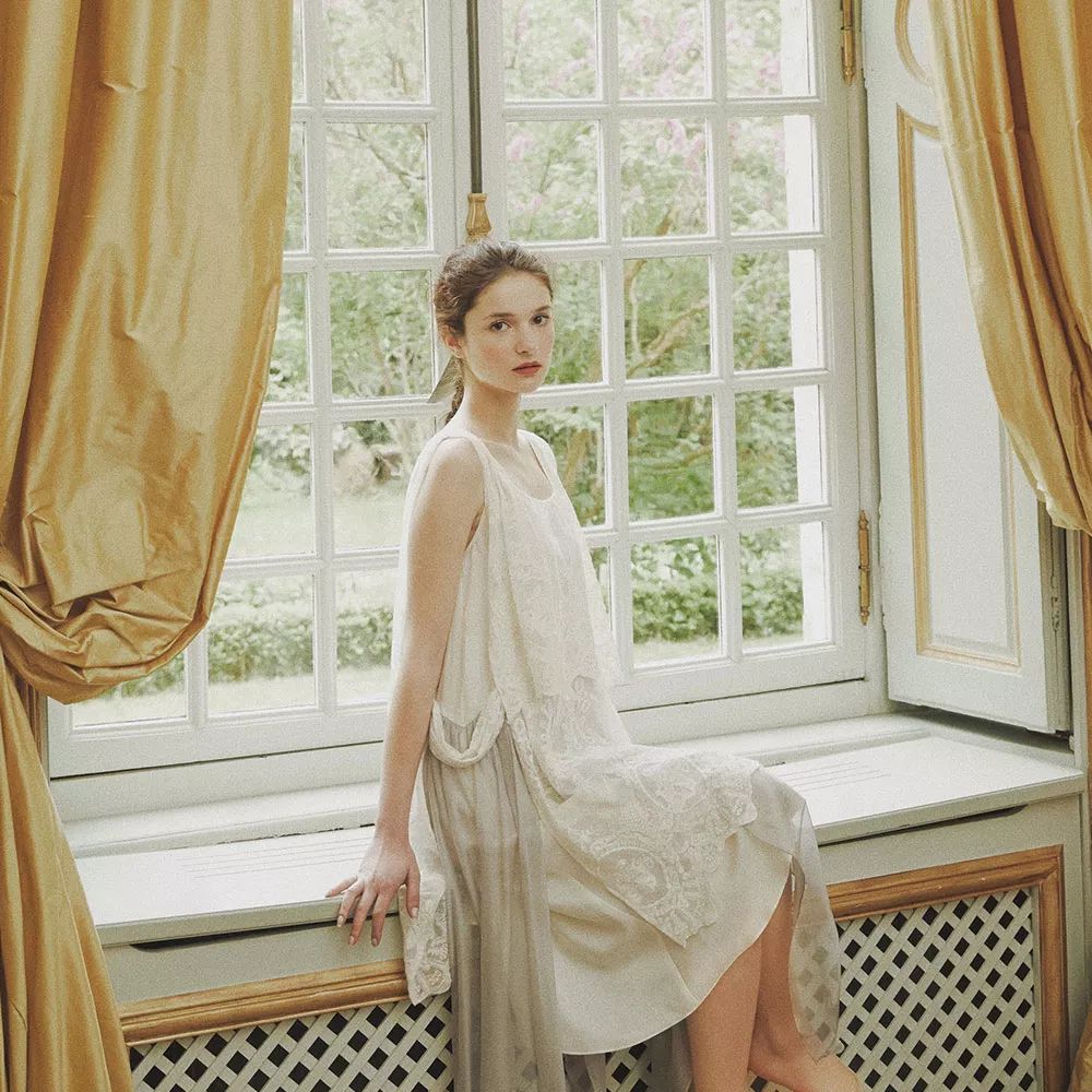 这么美的轻柔仙气的居家服 让你感受「唐顿庄园」般的英式贵族风