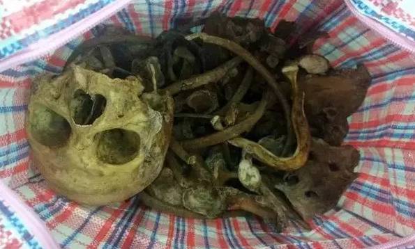 新闻FAN|顺手牵了个编织袋过海关谁也没猜到结局是！