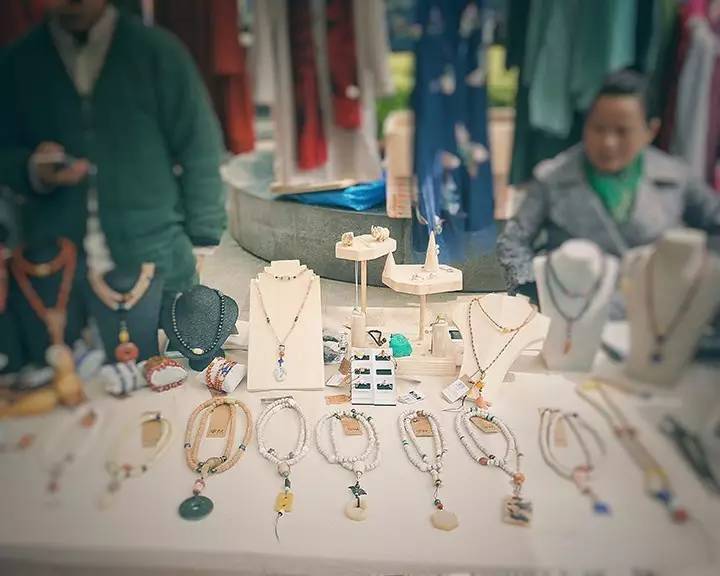 鱼说|美女空姐のLadyfest：一场从403漂流到武汉天地的文艺市集