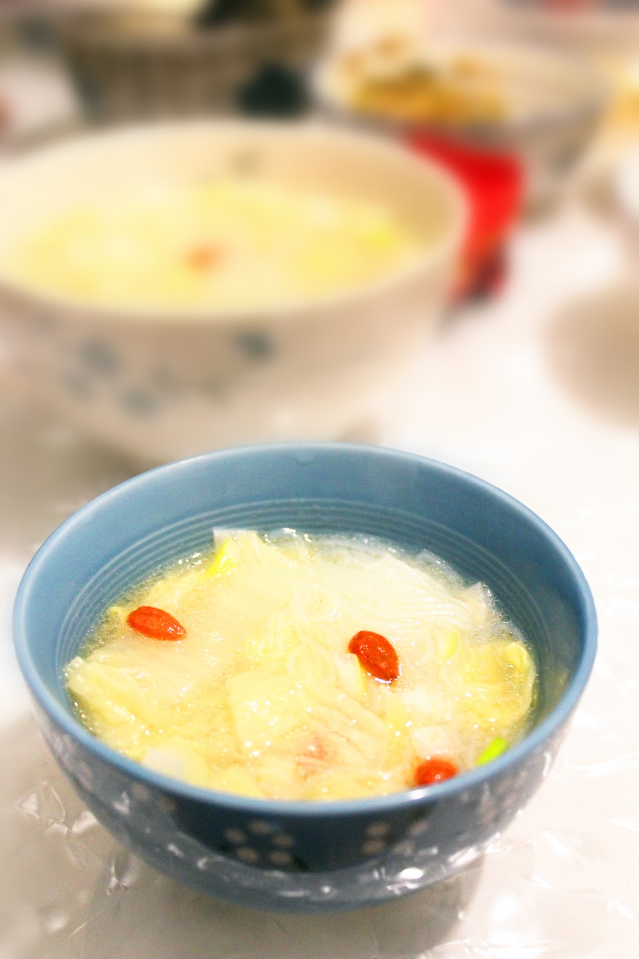 怎么烧三文鱼头汤不腥,天麻三文鱼头汤的制作方法