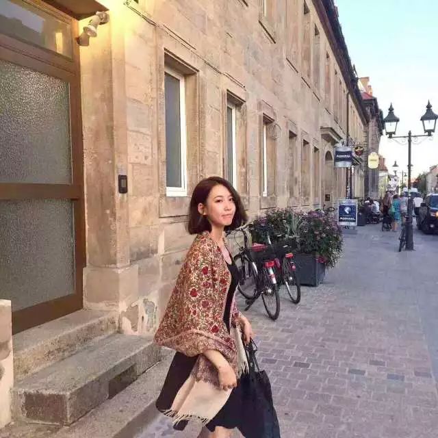 撩拨情人节｜听说时尚新娘的编辑们已经带着礼物去过节了？