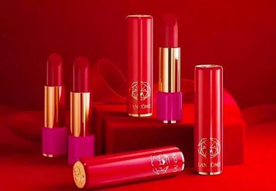 辣眼睛！你们国际大牌是不是对中国狗年有什么误解？