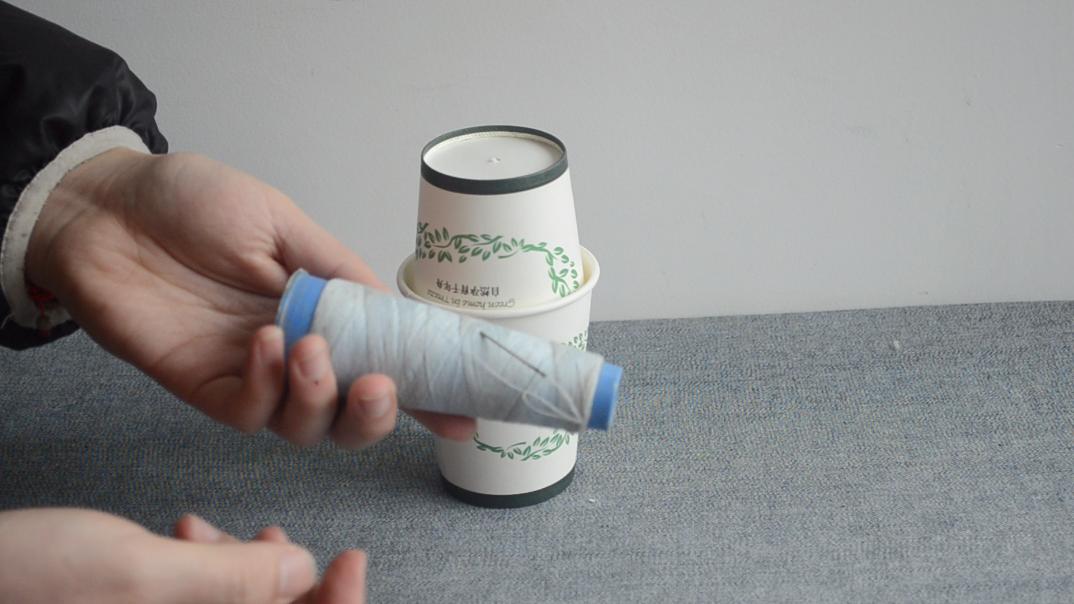 把一次性纸杯的底部戳个洞，解决了家家户户困扰的问题，赶紧试试