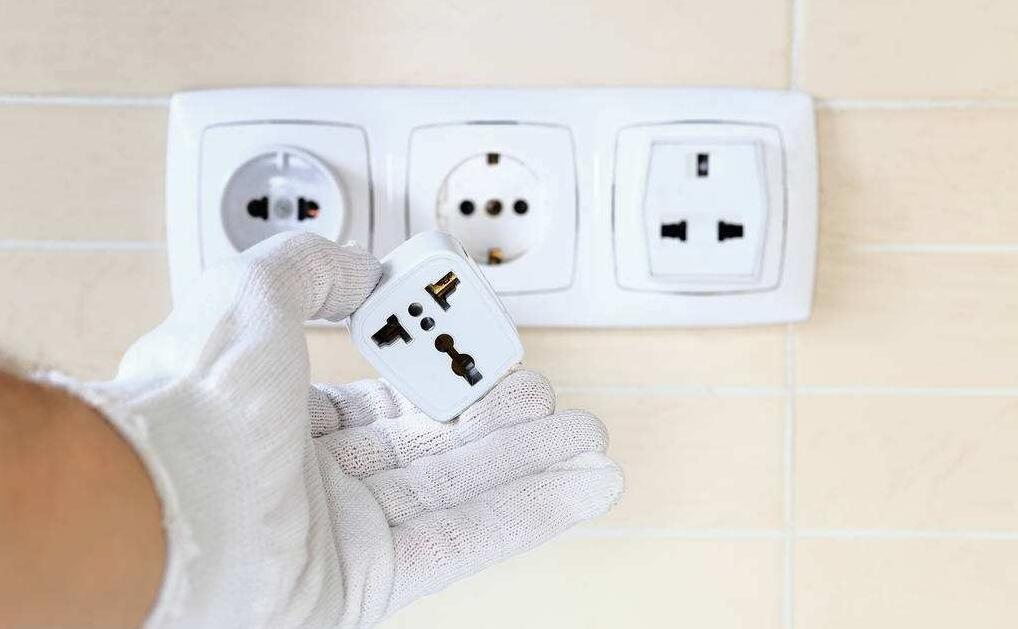 卧室插座高度标准尺寸,小卧室预留插座的最佳位置图