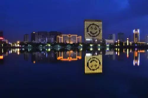 乌鲁木齐体验当地风情的地方,乌鲁木齐感受风的地方