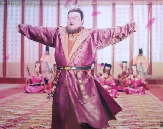 胡旋舞经典视频,胡旋舞有固定动作吗