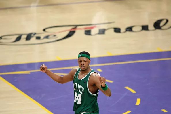 凯尔特人0号球衣不是退役了吗,凯尔特人黑球衣