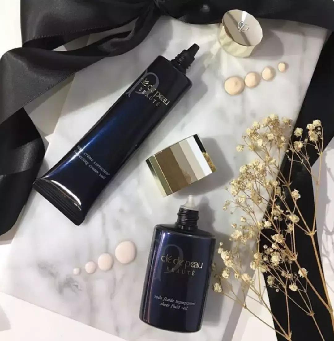 香奈儿粉底液和阿玛尼哪个好用,香奈儿山茶花粉底液和阿玛尼大师