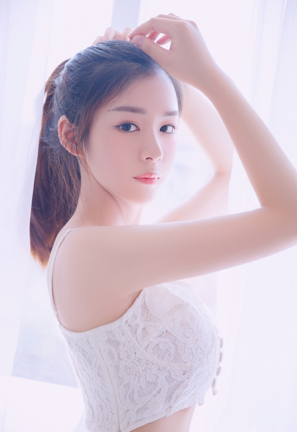 破茧成蝶与自缚,破茧而出羽化成蝶上一句