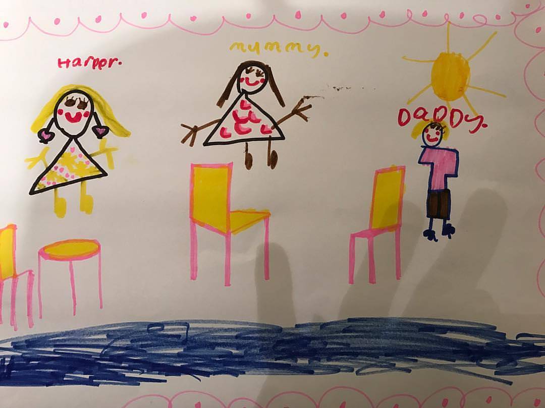 小七吐舌头视频完整版,小七吐舌头太可爱