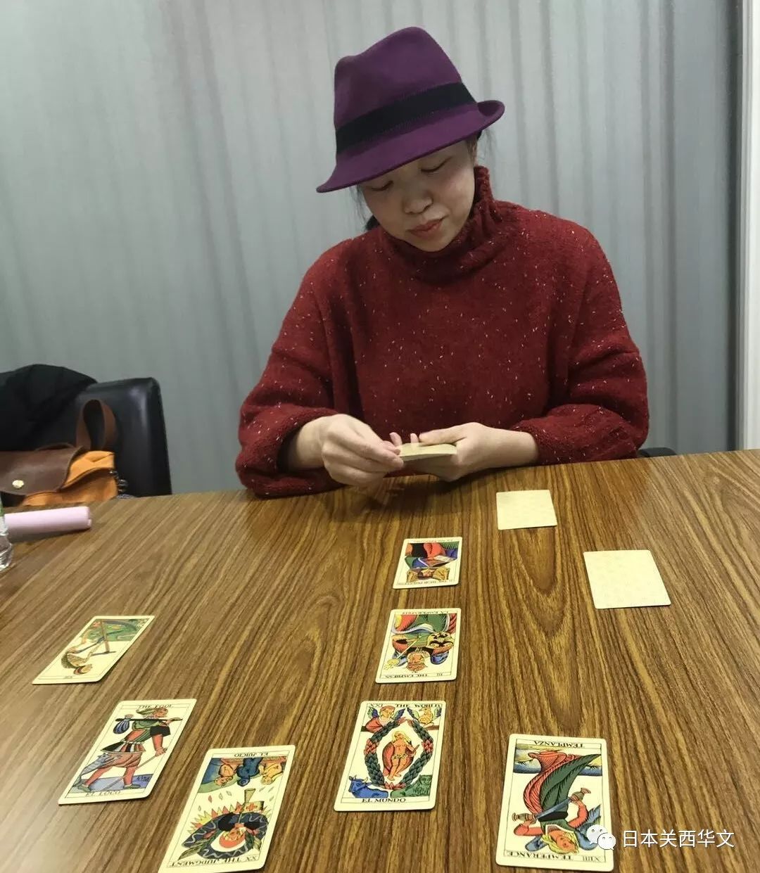 中国美女芮尔,在日本做占卜师的塔罗牌高手!