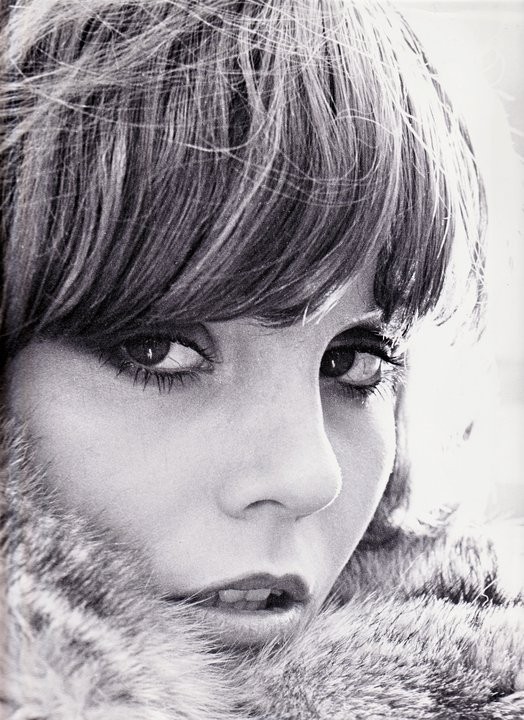 妈妈年轻的时候就是那么的勇敢,你还知道妈妈年轻时的样子吗