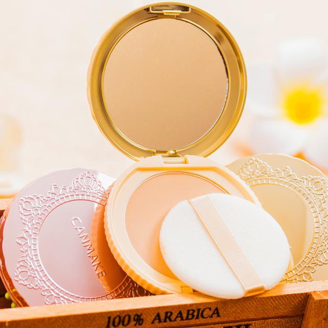 遮盖肌肤瑕疵矿物粉饼,小小粉饼