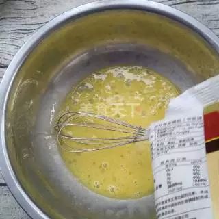 懒人煎饼两分钟就搞定了,一分钟教会你做正宗的煎饼果子