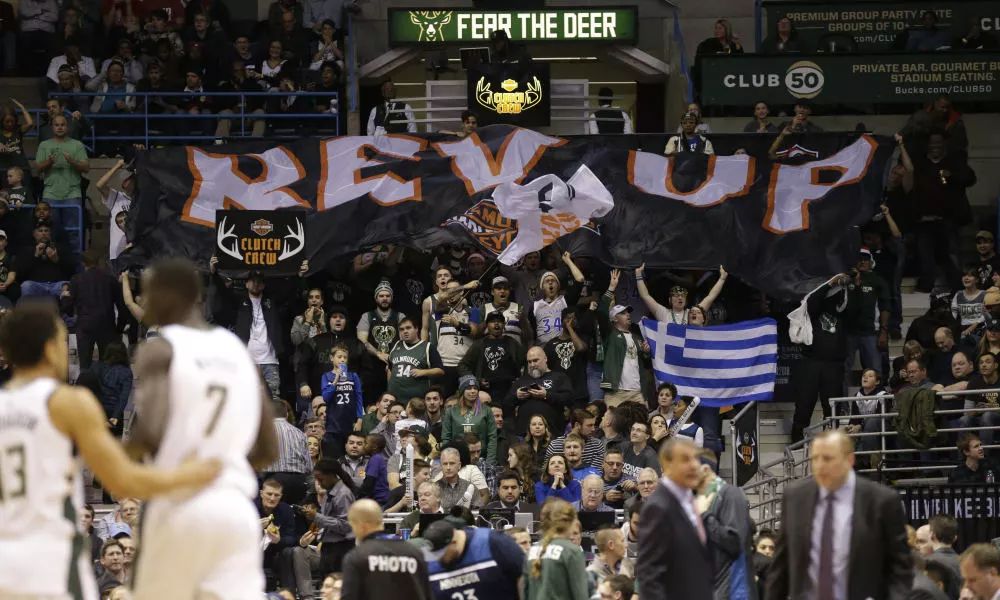 最疯狂的球迷篮球,最疯狂的球迷