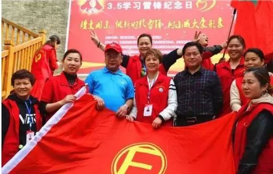 江西赣州学雷锋标兵,全国学雷锋活动示范岗