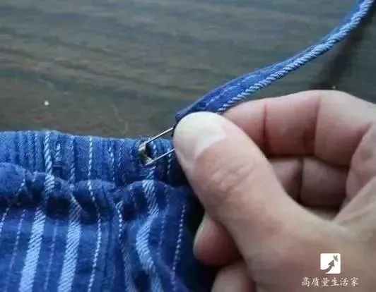 皮革鞋前面的褶皱挤脚,新鞋挤脚的处理方法