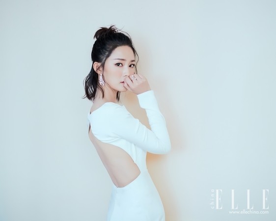 用ARTĒ点缀优雅与灵动李沁佩戴ARTĒ出席京东蝴蝶节“化蝶盛典”