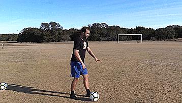 足球教程十个实用的踢球技巧,足球初学者必读