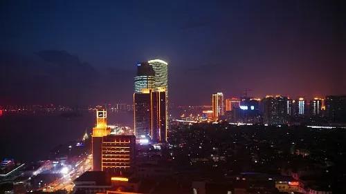 鼓浪屿红瓦绿树,走进厦门鼓浪屿视频