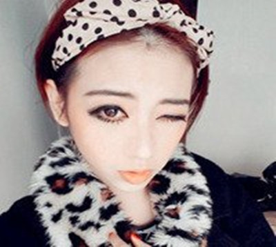 男生看到女生戴口罩是什么心理,男生看见女生戴美瞳的心理