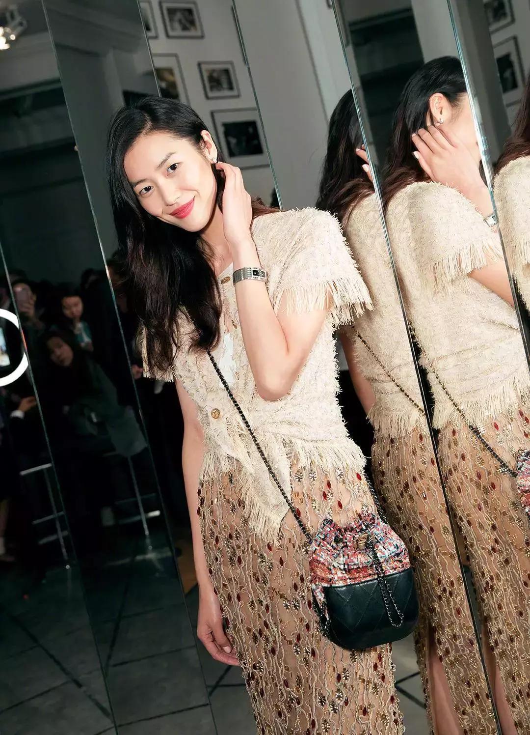 刘雯果然是穿搭高手,刘雯最新日常穿搭图片