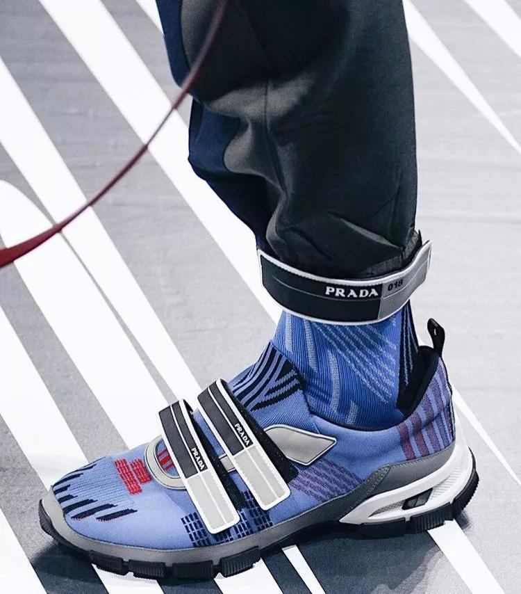 又好看又舒服的运动鞋,好看又便宜的运动鞋价格20元