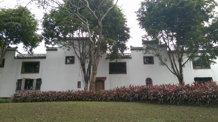 他要为广州建一座“百年风景”，却因违章建筑被强行拆除了！