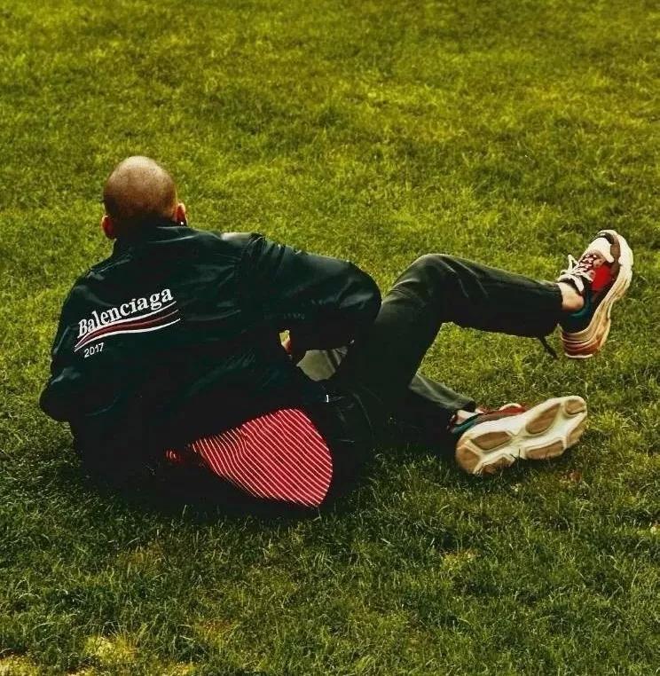 又好看又舒服的运动鞋,好看又便宜的运动鞋价格20元