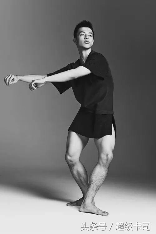 健身教练、武术冠军、灵魂舞者,《红海行动》八名队员身份惊人!