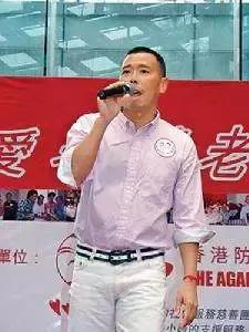 他生于福建,发迹于星马,成就于港台,创办了居家良品白花油!