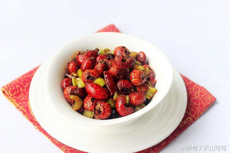 麻辣虾尾做出来不辣不麻,再也不用去外面吃了