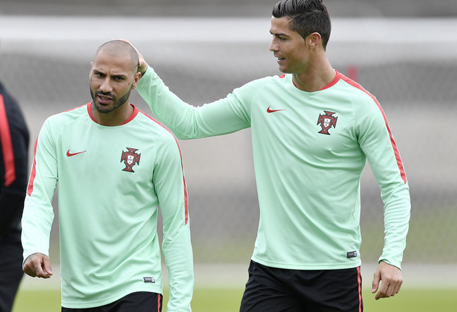 吃饭睡觉外脚背，他天赋不比C罗差，国家队依然需要他