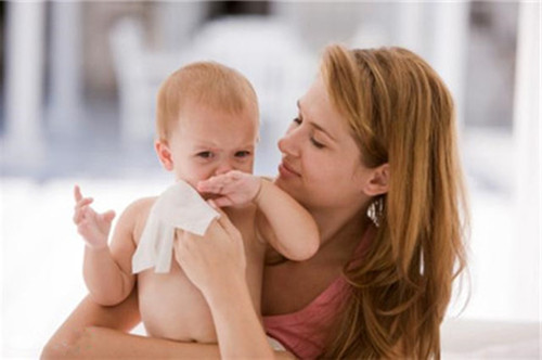 左侧睡左鼻塞右侧睡右鼻塞怎么办,白天不鼻塞睡一觉起来鼻塞