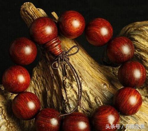 男士佩戴什么样的佛珠手串旺财运