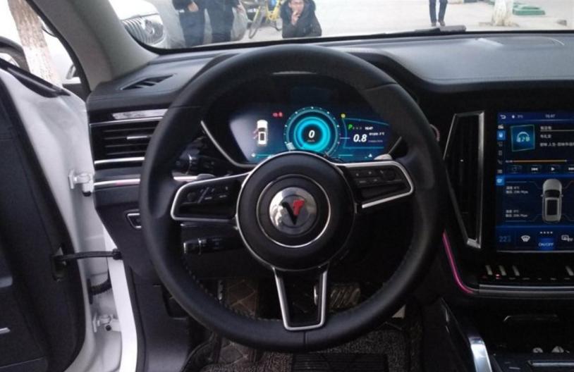 小伙花5000买的二手车五菱荣光,众泰t700能开到30万公里吗