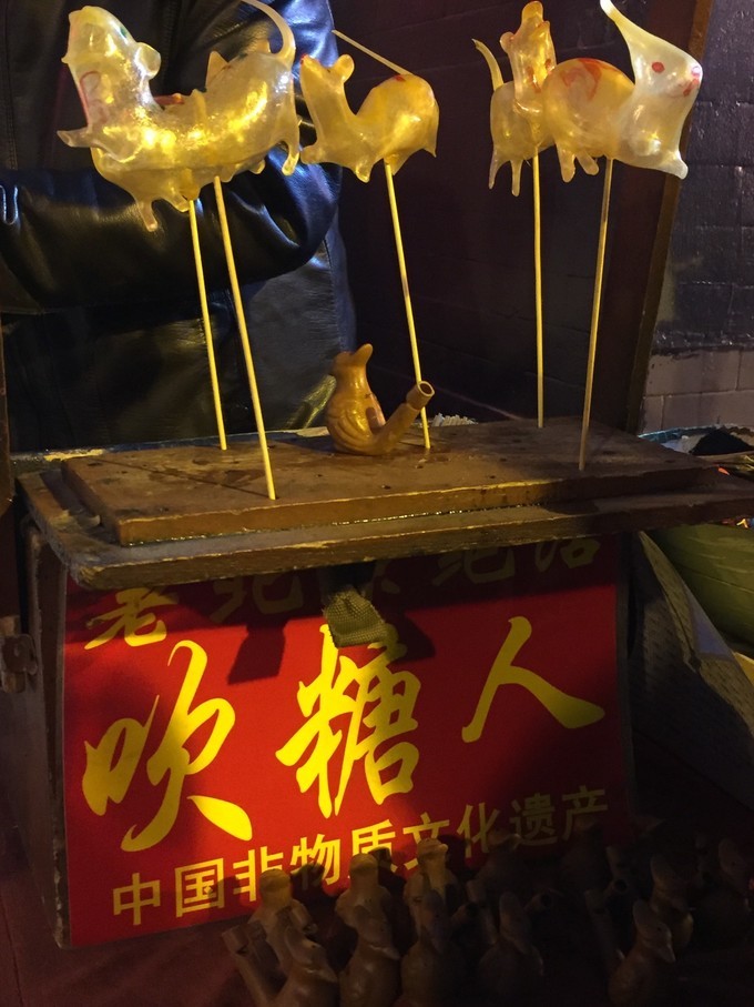 冬天去哪里旅游暖和特色美食,冬季游玩攻略美食推荐