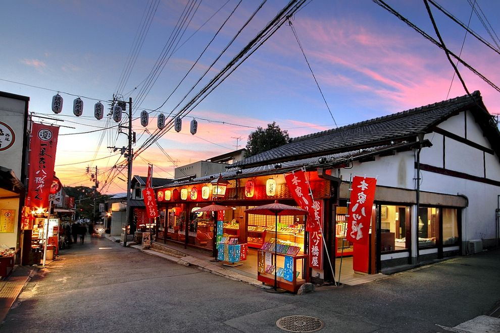 中国游客全球第一：美国游客消费额仅中国一半，这个国家最受欢迎