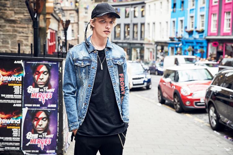 牛仔外套男款潮牌穿搭,小众设计感潮男牛仔外套