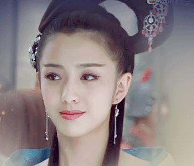 被指直男癌导致女儿缺乏自信，佟丽娅爸爸怒怼网友