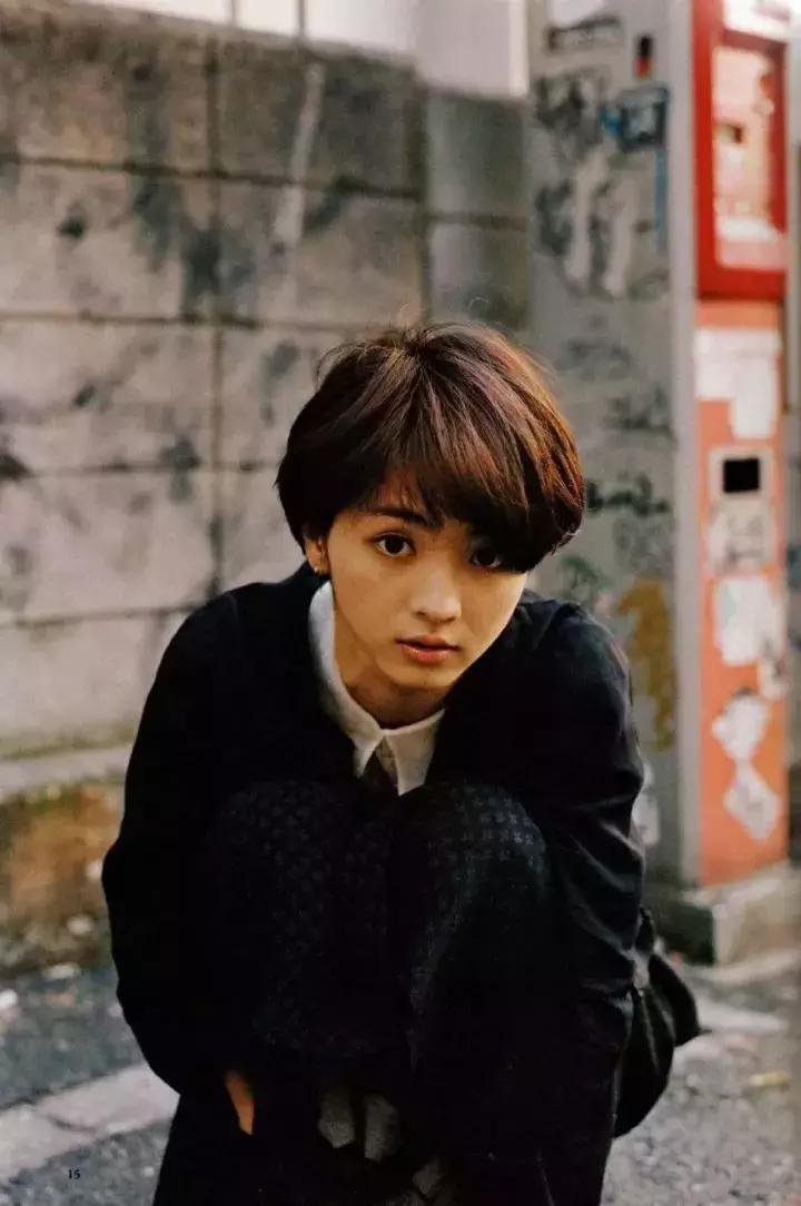 新垣和石原里美哪个好看,石原里美短发穿搭