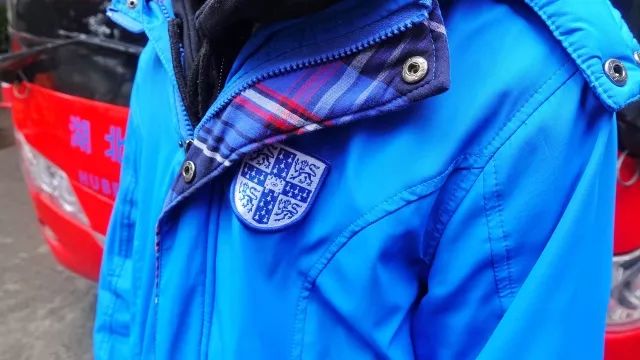 宜昌高中校服大全,宜昌哪个高中校服是红灰秋季校服