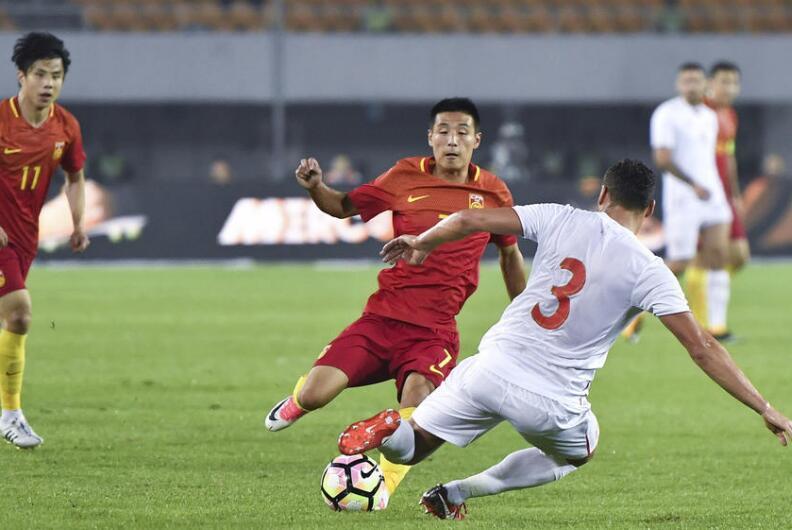 媒体人：武磊让人又爱又恨,武磊梅西成就武球王