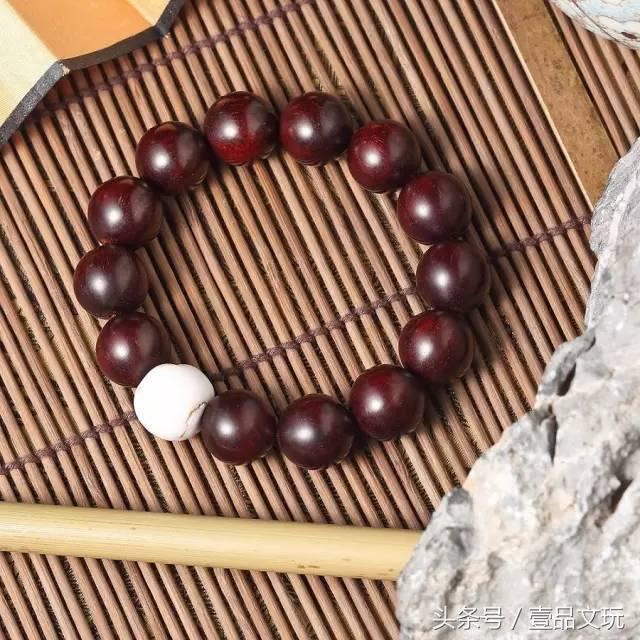 一个好的文玩，该如何去佩带呢