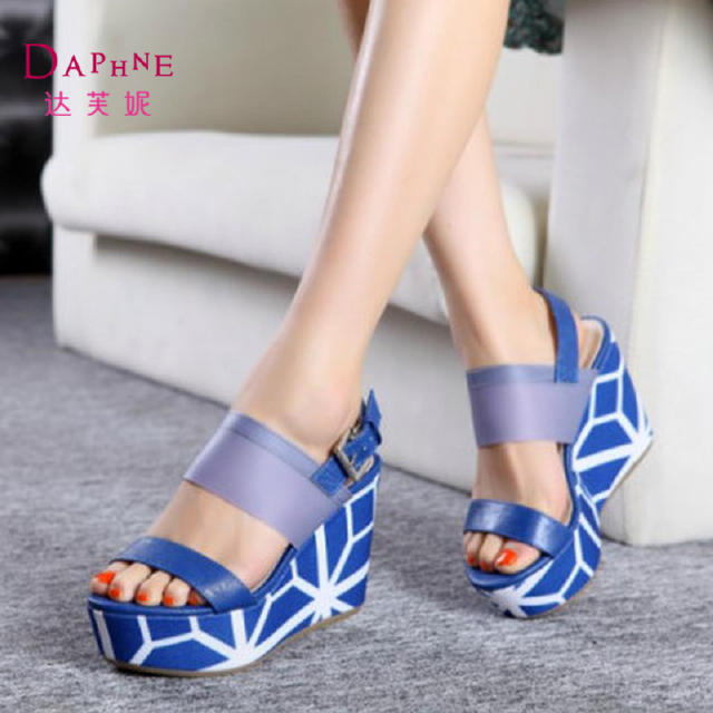 又潮又酷的休闲鞋女士,高矮妹子